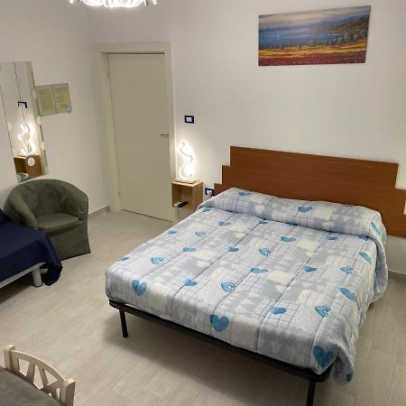 B&B Del Corso - Affittacamere จูเลียโนวา ภายนอก รูปภาพ